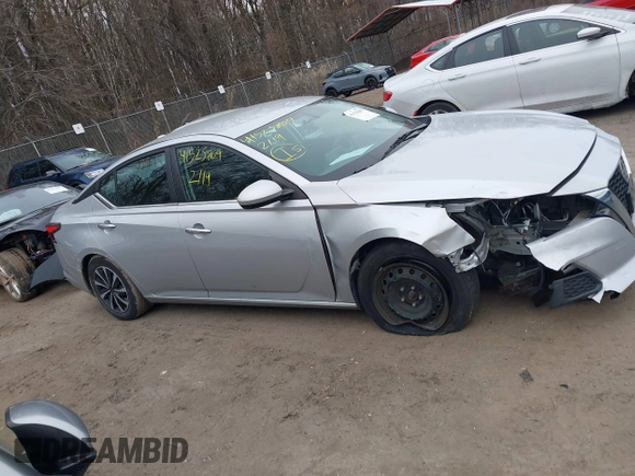 2020 Nissan Altima S with VIN 1N4BL4BV3LC135899, listed as a IAAI auction lot 41525809 with 107,246 mi miles and . Bid and sale history available at DreamBid. Image 13.