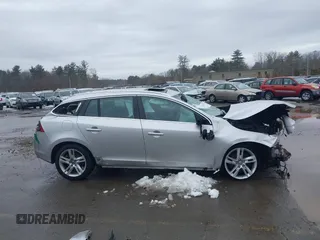 2015 Volvo V60 T5 Drive-E Premier with VIN YV140MEK9F1218549, listed as a IAAI auction lot 41728257 with 131,844 mi miles. Bid and sale history available at carsss.com. Image 13.