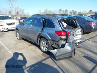 2011 Subaru Outback Limited Power Moon z VIN 4S4BRDLC0B2376227, wystawiony jako IAAI lot #41887647 z przebiegiem 144 510 mil mil oraz . Historia ofert i sprzedaży dostępna na DreamBid. Obrazek 3.