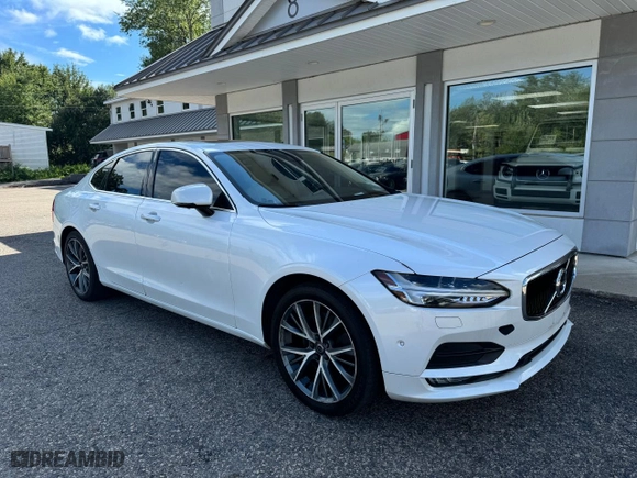 2017 Volvo S90 Momentum with VIN YV1A22MK6H1012112, listed as a Copart auction lot 79441674 with 135,322 mi miles and Clean Title. Bid and sale history available at carsss.com. Image 1.