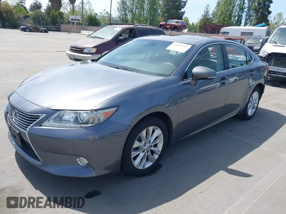 2013 Lexus ES 300h Hybrid with VIN JTHBW1GG6D2023923, listed as a IAAI auction lot 42099648 with 226,437 mi miles. Bid and sale history available at carsss.com. Image 18.