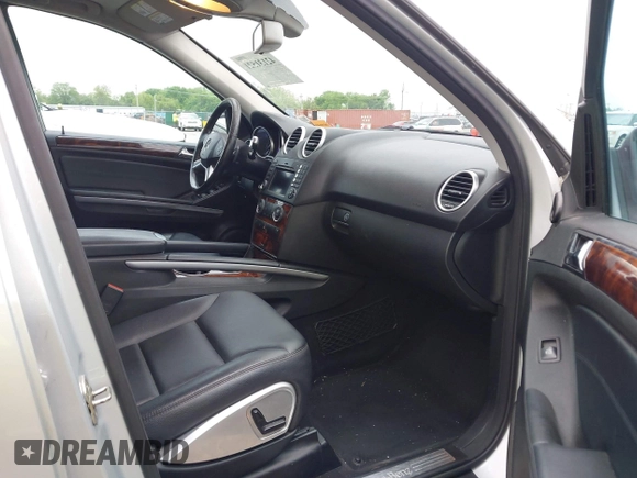 2010 Mercedes-Benz M 350 z VIN 4JGBB5GB1AA539970, wystawiony jako IAAI lot #42131521 z przebiegiem 168 710 mil mil oraz . Historia ofert i sprzedaży dostępna na DreamBid. Obrazek 5.