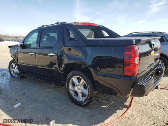 2013 Chevrolet Avalanche LT with VIN 3GNTKFE76DG249346, listed as a Copart auction lot 48689005 with 102,289 mi miles and Clean Title. Bid and sale history available at carsss.com. Image 2.