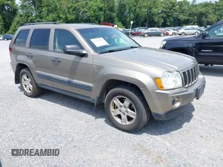 2005 Jeep Grand Cherokee Laredo with VIN 1J4GR48K05C707536, listed as a IAAI auction lot 42780999 with 187,018 mi miles and . Bid and sale history available at DreamBid. Image 1.