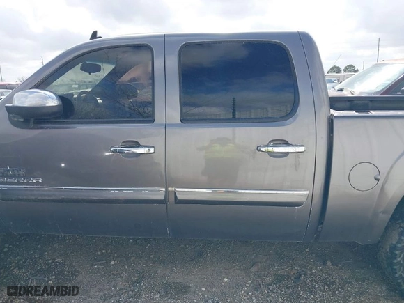 2011 GMC Sierra 1500 SLE with VIN 3GTP1VE06BG260158, listed as a IAAI auction lot 41627265 with 127,895 mi miles. Bid and sale history available at carsss.com. Image 14.