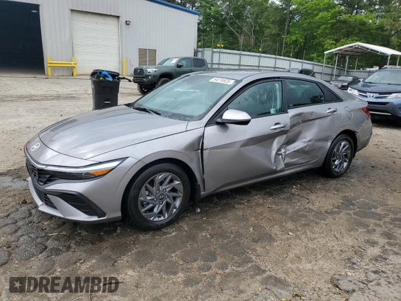 2024 Hyundai Elantra SEL z VIN KMHLM4DG7RU706206, wystawiony jako Copart lot #54076825 z przebiegiem 41 584 mil mil oraz Szkoda całkowita • Salvage title. Historia ofert i sprzedaży dostępna na DreamBid. Obrazek 1.
