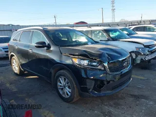 2019 Kia Sorento L with VIN 5XYPG4A39KG595292, listed as a IAAI auction lot 41262042 with 62,835 mi miles. Bid and sale history available at carsss.com. Image 1.