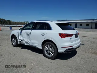 2025 Audi Q3 S line Premium Plus z VIN WA1EECF31S1040573, wystawiony jako Copart lot #50546365 z przebiegiem 159 mil mil oraz Szkody całkowita. Historia ofert i sprzedaży dostępna na DreamBid. Obrazek 2.