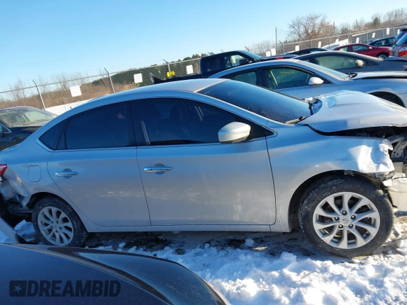 2018 Nissan Sentra SV z VIN 3N1AB7AP6JL655421, wystawiony jako IAAI lot #41407576 z przebiegiem 98 854 mil mil oraz . Historia ofert i sprzedaży dostępna na DreamBid. Obrazek 14.