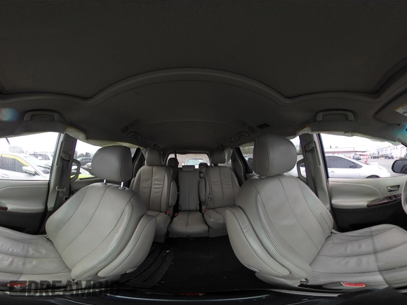 2011 Toyota Sienna XLE AAS with VIN 5TDYK3DC9BS068364, listed as a IAAI auction lot 41733881 with 157,972 mi miles. Bid and sale history available at carsss.com. Image 18.