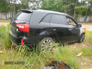 2015 Kia Sorento SX with VIN 5XYKW4A70FG568634, listed as a Copart auction lot 55783225 with Not provided miles and Salvage title. Bid and sale history available at DreamBid. Image 3.