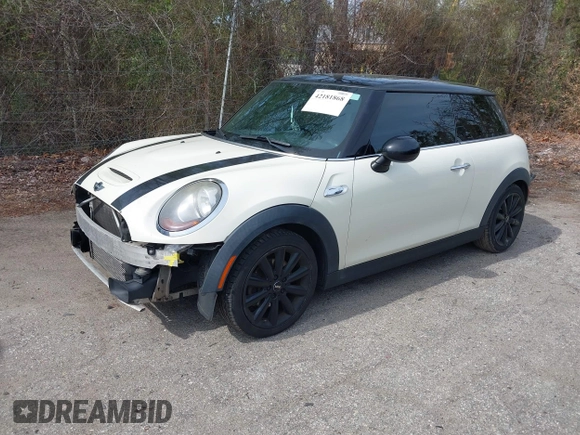 2014 MINI Hardtop S with VIN WMWXM7C55ET970769, listed as a IAAI auction lot 42181868 with 173,839 mi miles and . Bid and sale history available at DreamBid. Image 18.