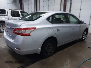 2015 Nissan Sentra SV z VIN 3N1AB7AP1FY213415, wystawiony jako IAAI lot #41574829 z przebiegiem 91 460 mil mil oraz . Historia ofert i sprzedaży dostępna na DreamBid. Obrazek 4.