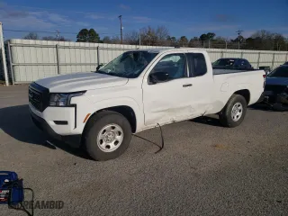 2023 Nissan Frontier S with VIN 1N6ED1CL9PN666872, listed as a Copart auction lot 86912034 with 6,677 mi miles and Clean Title. Bid and sale history available at carsss.com. Image 1.