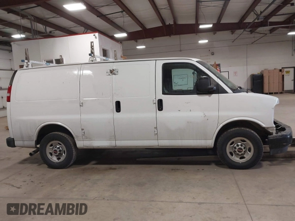 2017 GMC Savana Cargo z VIN 1GTW7AFG9H1150162, wystawiony jako IAAI lot #41601460 z przebiegiem 112 453 mil mil oraz . Historia ofert i sprzedaży dostępna na DreamBid. Obrazek 14.