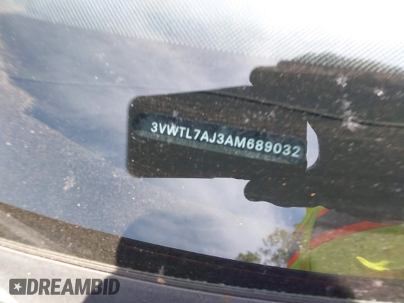 2010 Volkswagen Jetta TDI with VIN 3VWTL7AJ3AM689032, listed as a IAAI auction lot 42623234 with 81,413 mi miles and . Bid and sale history available at DreamBid. Image 12.