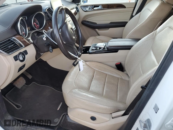 2018 Mercedes-Benz GLS 450 z VIN 4JGDF6EE5JB015831, wystawiony jako Copart lot #42233045 z przebiegiem 118 906 mil mil oraz Szkoda całkowita • Salvage title. Historia ofert i sprzedaży dostępna na DreamBid. Obrazek 7.