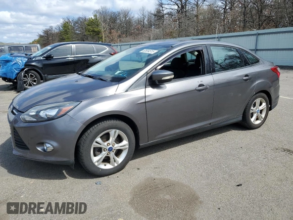 2014 Ford Focus SE with VIN 1FADP3F25EL102381, listed as a Copart auction lot 52634515 with 64,221 mi miles and Clean Title. Bid and sale history available at carsss.com. Image 1.