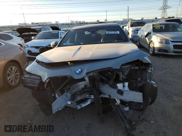 2023 BMW i7 xDrive60 z VIN WBY53EJ01PCM58257, wystawiony jako Copart lot #88787085 z przebiegiem Nie podano mil oraz Szkoda całkowita • Salvage title. Historia ofert i sprzedaży dostępna na DreamBid. Obrazek 5.