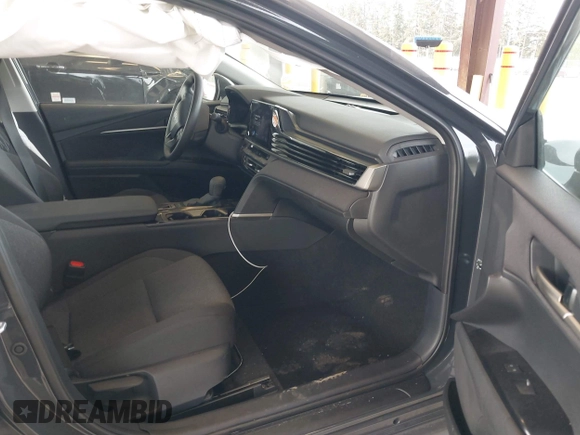 2025 Toyota Camry LE с VIN 4T1DBADK3SU514686, выставлен на аукционе IAAI как лот 42010297 с пробегом 6 232 миль миль и . История ставок и продаж доступна на DreamBid. Изображение 5.