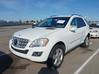2009 Mercedes-Benz M 350 with VIN 4JGBB86E89A512516, listed as a IAAI auction lot 42078912 with 146,803 mi miles and . Bid and sale history available at carsss.com. Image 18.