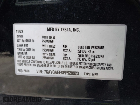 2023 Tesla Model Y Long Range with VIN 7SAYGAEE8PF928923, listed as a IAAI auction lot 41880988 with 18,468 mi miles. Bid and sale history available at carsss.com. Image 9.