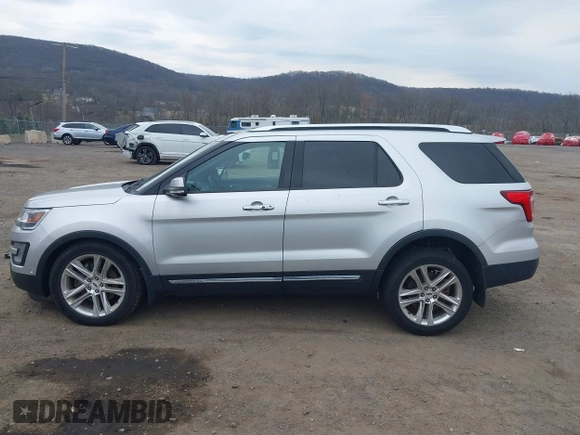 2016 Ford Explorer Limited with VIN 1FM5K8F82GGB14820, listed as a IAAI auction lot 41898830 with 72,282 mi miles. Bid and sale history available at carsss.com. Image 14.