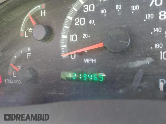 2002 Ford F-150 XL with VIN 1FTRX17L42NA52360, listed as a IAAI auction lot 41886697 with 121,346 mi miles. Bid and sale history available at carsss.com. Image 7.