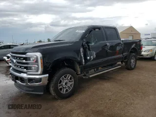 2025 Ford F-250 XL with VIN 1FT8W2BA0SEC37242, listed as a Copart auction lot 58008685 with 5,268 mi miles and Salvage title. Bid and sale history available at DreamBid. Image 1.
