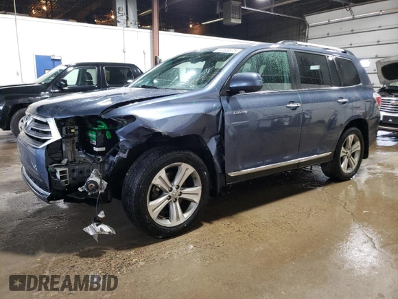 2013 Toyota Highlander Limited z VIN 5TDDK3EH1DS188364, wystawiony jako Copart lot #61165575 z przebiegiem 188 388 mil mil oraz Szkoda całkowita • Salvage title. Historia ofert i sprzedaży dostępna na DreamBid. Obrazek 1.