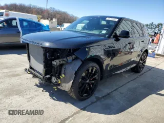 2024 Land Rover Range Rover Sport Dynamic SE z VIN SAL1L9FU0RA410534, wystawiony jako Copart lot #49709885 z przebiegiem 14 614 mil mil oraz Szkoda całkowita • Salvage title. Historia ofert i sprzedaży dostępna na DreamBid. Obrazek 1.