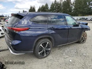 2021 Toyota Highlander XSE z VIN 5TDLZRBH4MS113995, wystawiony jako Copart lot #53573835 z przebiegiem Nie podano mil oraz Szkoda całkowita • Salvage title. Historia ofert i sprzedaży dostępna na DreamBid. Obrazek 3.