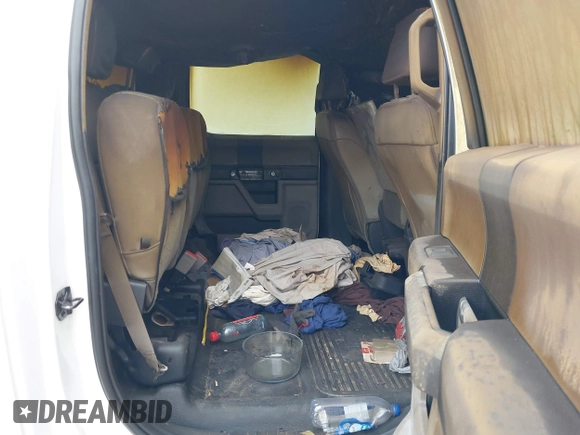 2019 Ford F-250 z VIN 1FD7W2BT8KEC91512, wystawiony jako IAAI lot #40410739 z przebiegiem Nie podano mil oraz . Historia ofert i sprzedaży dostępna na DreamBid. Obrazek 8.