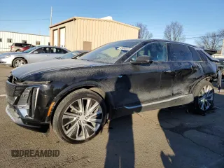 2024 Cadillac LYRIQ Luxury z VIN 1GYKPSRL0RZ110420, wystawiony jako Copart lot #42680525 z przebiegiem 13 999 mil mil oraz Szkody całkowita. Historia ofert i sprzedaży dostępna na DreamBid. Obrazek 1.