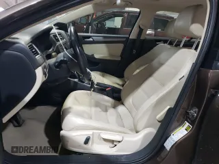 2014 Volkswagen Jetta TDI w/Premium/Nav with VIN 3VWLL7AJ3EM352687, listed as a Copart auction lot 63249725 with 122,678 mi miles and Clean title. Bid and sale history available at DreamBid. Image 7.