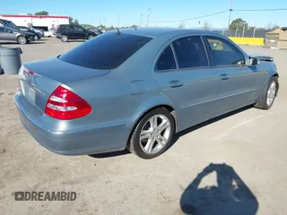 2006 Mercedes-Benz E 350 z VIN WDBUF56J26A864191, wystawiony jako IAAI lot #41713078 z przebiegiem 127 627 mil mil oraz . Historia ofert i sprzedaży dostępna na DreamBid. Obrazek 4.