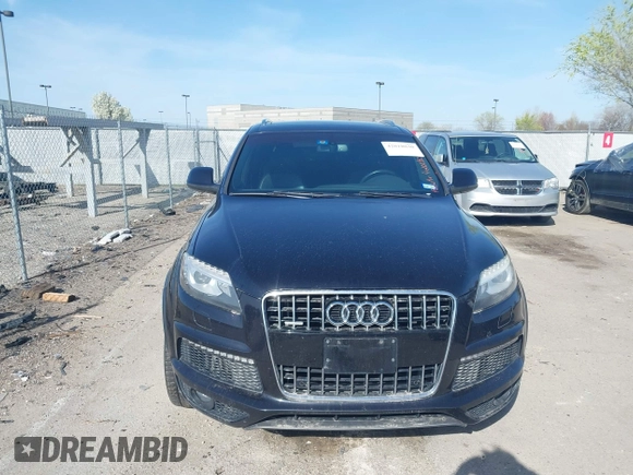 2013 Audi Q7 3.0T S line Prestige with VIN WA1DGAFE4DD012781, listed as a IAAI auction lot 42018030 with 144,986 mi miles. Bid and sale history available at carsss.com. Image 12.