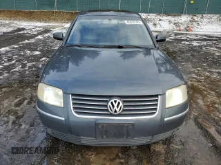 2004 Volkswagen Passat GLX with VIN WVWRH63B94P106041, listed as a Copart auction lot 45535185 with 205,883 mi miles and Salvage title. Bid and sale history available at DreamBid. Image 5.