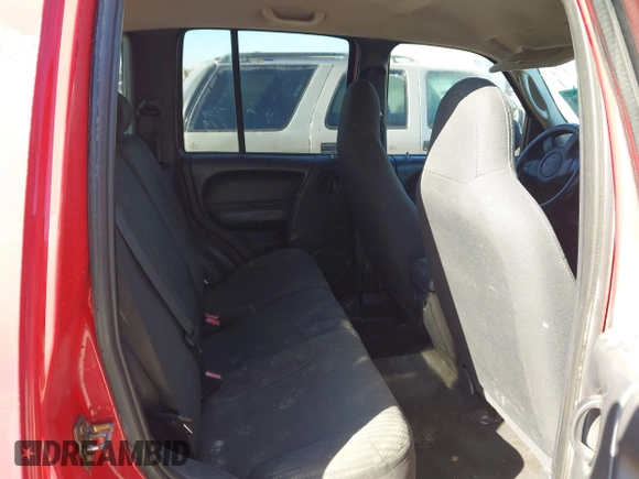 2004 Jeep Liberty Sport with VIN 1J4GL48KX4W108352, listed as a IAAI auction lot 41728648 with 162,132 mi miles. Bid and sale history available at carsss.com. Image 8.