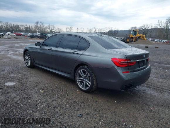 2016 BMW 7 Series 750i xDrive with VIN WBA7F2C53GG417997, listed as a IAAI auction lot 41926307 with 92,734 mi miles. Bid and sale history available at carsss.com. Image 3.