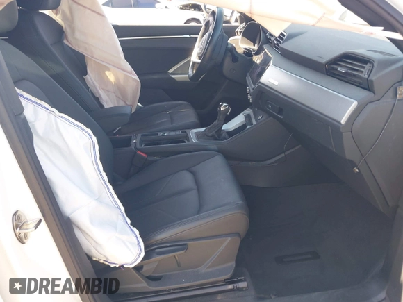 2020 Audi Q3 Premium with VIN WA1AECF35L1109328, listed as a IAAI auction lot 42305831 with 49,820 mi miles and . Bid and sale history available at DreamBid. Image 5.
