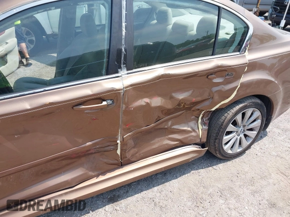 2012 Subaru Legacy Limited z VIN 4S3BMBL65C3015007, wystawiony jako IAAI lot #42336608 z przebiegiem 122 049 mil mil oraz . Historia ofert i sprzedaży dostępna na DreamBid. Obrazek 6.