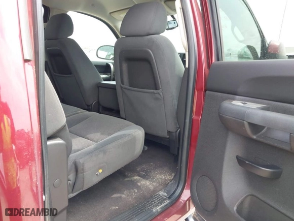 2008 Chevrolet Silverado 1500 LTZ with VIN 3GCEC13J18G212369, listed as a IAAI auction lot 41887947 with 318,161 mi miles. Bid and sale history available at carsss.com. Image 8.