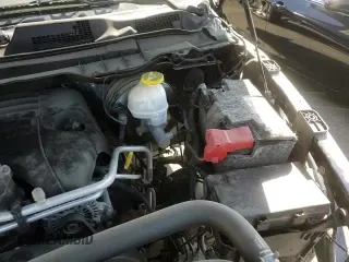 2018 Ram 1500 Night z VIN 1C6RR7MTXJS224920, wystawiony jako Copart lot #67186635 z przebiegiem 90 621 mil mil oraz Szkoda całkowita • Salvage title. Historia ofert i sprzedaży dostępna na DreamBid. Obrazek 13.