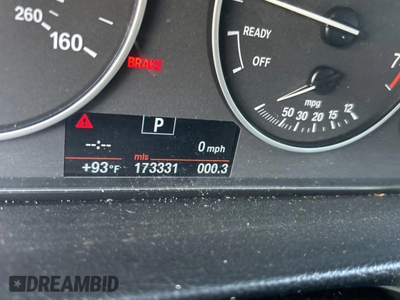 2013 BMW 3 Series 328i with VIN WBA3A5G53DNP19158, listed as a Copart auction lot 61036925 with 173,331 mi miles and Clean title. Bid and sale history available at DreamBid. Image 8.