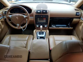 2006 Porsche Cayenne z VIN WP1AA29P26LA20396, wystawiony jako Copart lot #61154545 z przebiegiem 192 608 mil mil oraz Czysty tytuł • Clean title. Historia ofert i sprzedaży dostępna na DreamBid. Obrazek 8.