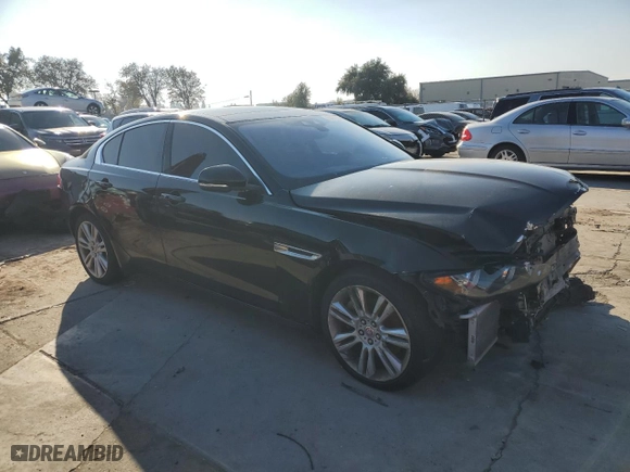 2019 Jaguar XE 25t with VIN SAJAR4FX4KCP52793, listed as a Copart auction lot 83096384 with 71,944 mi miles and Clean Title. Bid and sale history available at carsss.com. Image 4.