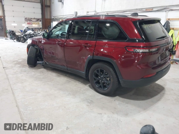 2025 Jeep Grand Cherokee Altitude X with VIN 1C4RJHAG9SC283983, listed as a IAAI auction lot 42495106 with 8,757 mi miles and . Bid and sale history available at DreamBid. Image 3.