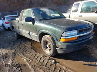 2003 Chevrolet S-10 with VIN 1GCCS19H638165384, listed as a IAAI auction lot 41543313 with 117,386 mi miles and . Bid and sale history available at DreamBid. Image 1.