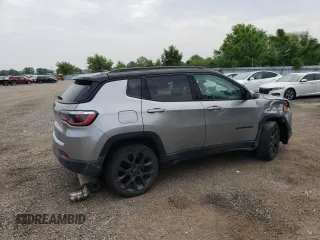 2019 Jeep Compass Limited z VIN 3C4NJDCB1KT760418, wystawiony jako Copart lot #60749295 z przebiegiem 147 863 mil mil oraz Szkoda całkowita • Salvage title. Historia ofert i sprzedaży dostępna na DreamBid. Obrazek 3.